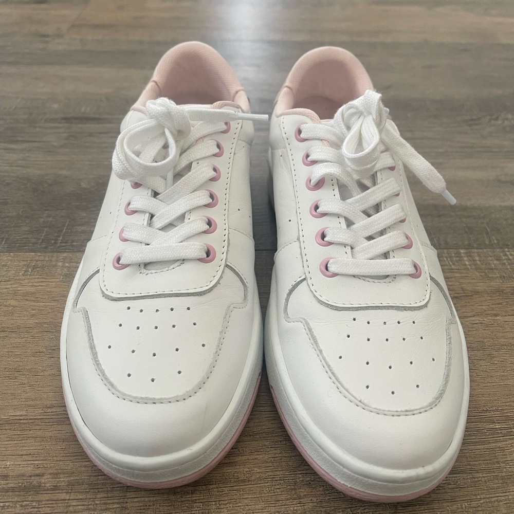 New PAIGE Remy Sneaker size 7.5 - Picture 4 of 9